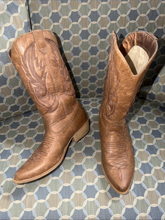 Coconuts by Matisse Shoes - Women’s 10M Tan Embroidered Western Cowgirl Boots